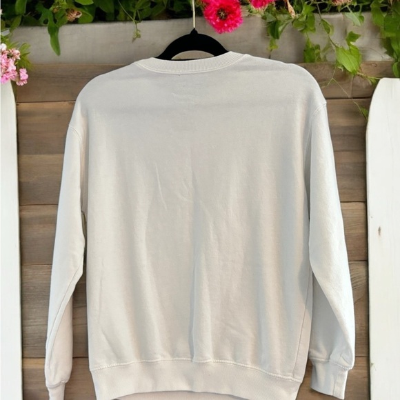 Hello Kitty White Graphic Print Crewneck Sweatshirt. Size XS. Great Condition. - Picture 4 of 6